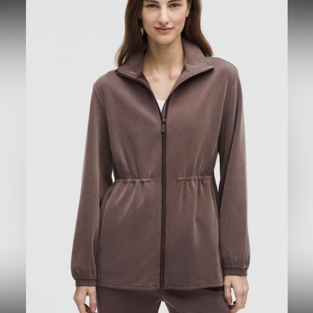 Lululemon Softstreme Cinch-Waist Full-Zip Jacket in Espresso XS